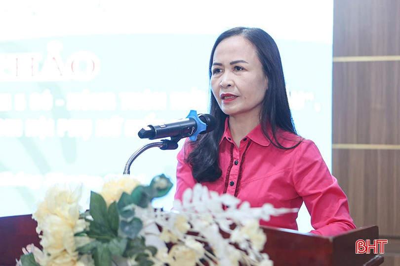 Chủ tịch Hội LHPN Hà Tĩnh Nguyễn Thị Lệ Hà khai mạc hội thảo. a1-5285.jpg