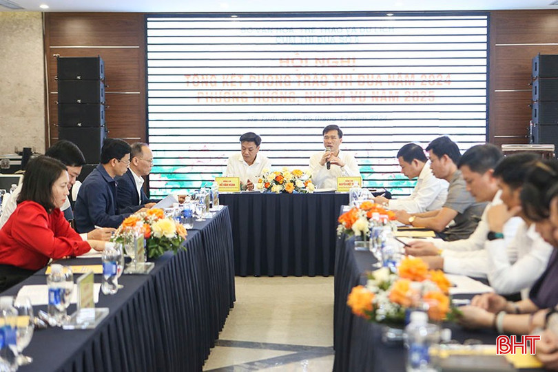 Giám đốc Sở VH-TT&DL Hà Tĩnh Nguyễn Viết Trường và Phó Giám đốc Sở VH-TT&DL Quảng Trị Hồ Văn Hoan cùng chủ trì hội nghị. bqbht_br_a1.jpg