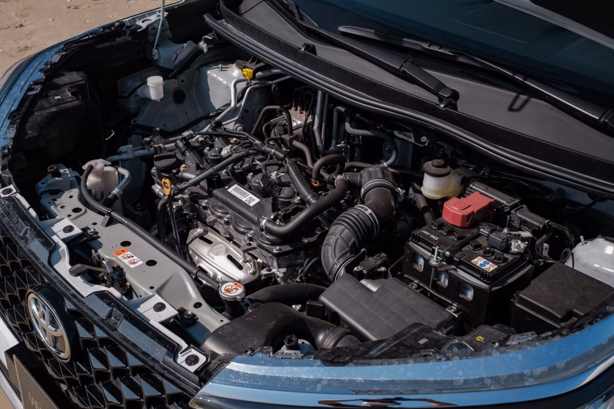 Toyota Veloz giá từ 648 triệu đồng - đối thủ mới của Mitsubishi Xpander