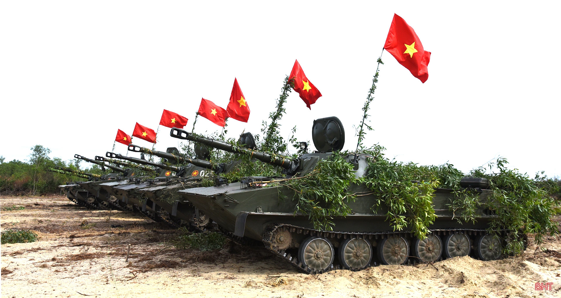 Đoàn kết, thống nhất, xây dựng lực lượng vũ trang Hà Tĩnh vững mạnh toàn diện ảnh 18 Đoàn kết, thống nhất, xây dựng lực lượng vũ trang Hà Tĩnh vững mạnh toàn diện