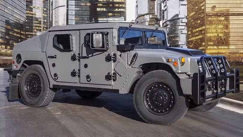 Soi xe địa hình quân sự Humvee NXT 360 của Thế kỷ XXI