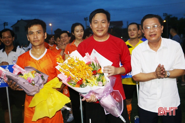 Sở TT&TT đăng quang Giải Bóng đá Cúp Hội Nhà báo Hà Tĩnh