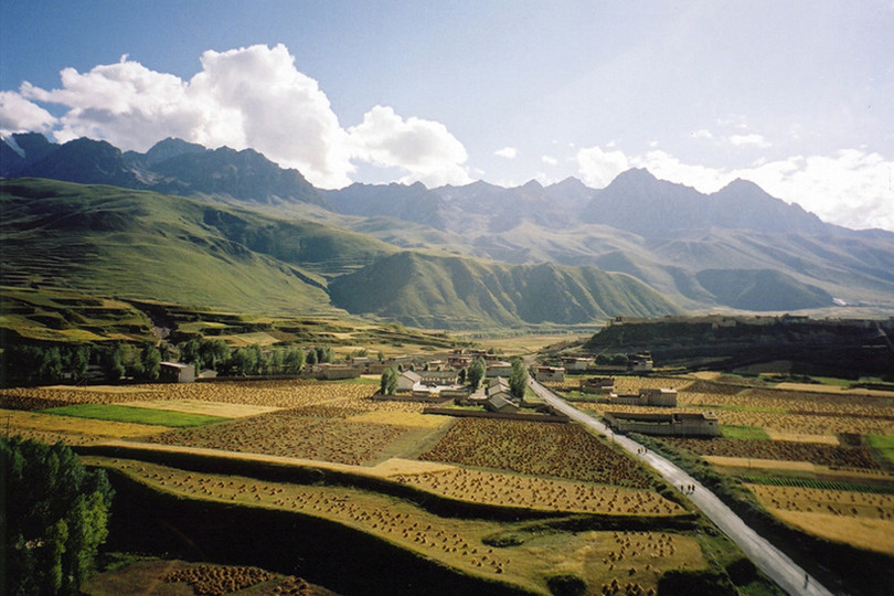 9 quốc gia có độ cao địa hình trung bình đứng đầu thế giới