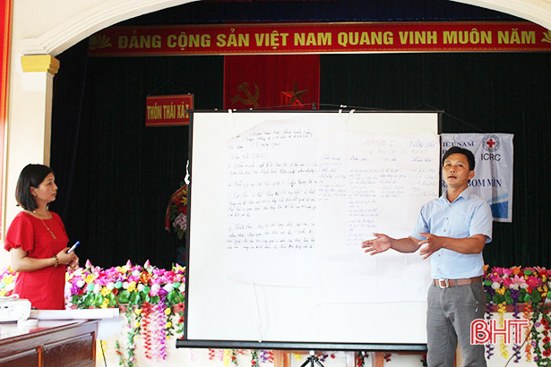Trang bị kỹ năng truyền thông phòng tránh bom mìn cho cán bộ cơ sở