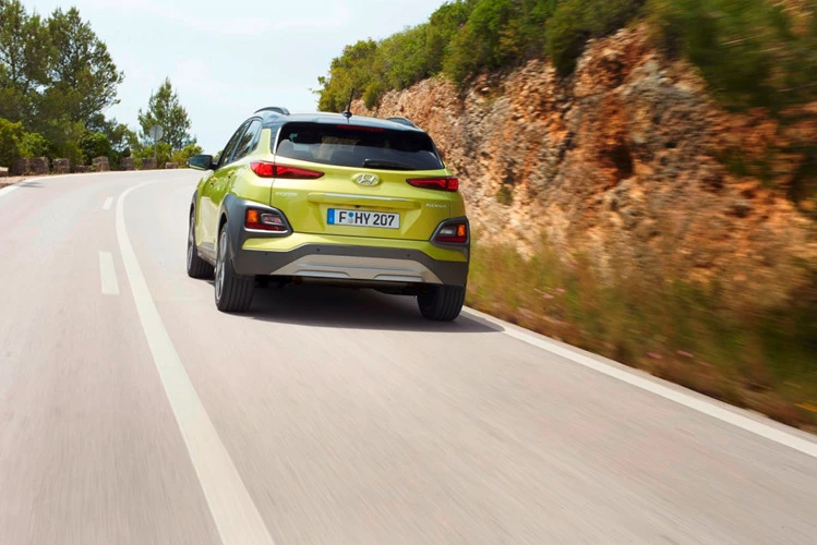 Hyundai Kona 2018 lắp ráp tại Việt Nam giá 690 triệu đồng