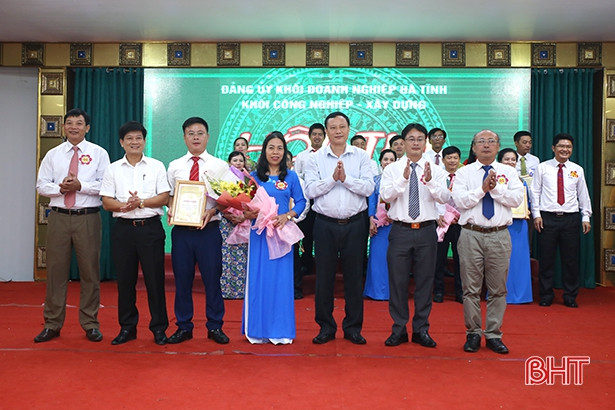 Khối Tài chính - Ngân hàng, Công nghiệp - Xây dựng thi cán bộ kiểm tra cơ sở giỏi
