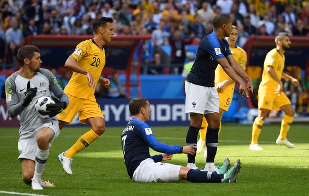 Vòng bảng World Cup: Người Anh mỉm cười, Đức và Argentina lâm nguy