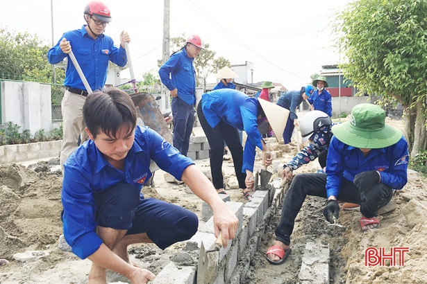 Xây nhà nhân ái cho gia đình chính sách