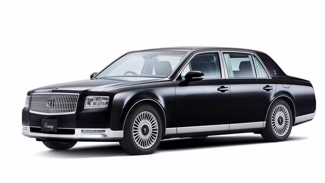 Toyota Century 2018 công bố giá bán, đắt gấp rưỡi BMW 8-Series