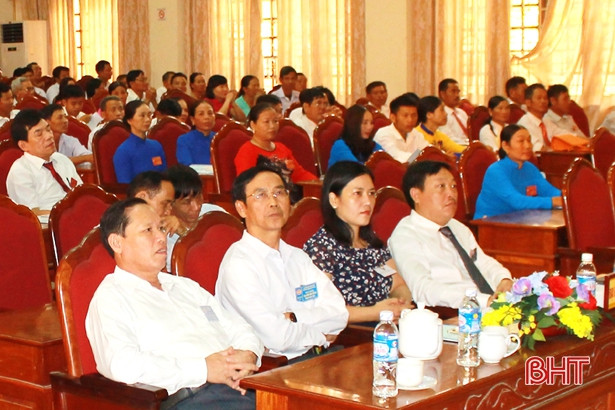 Hội viên nông dân Can Lộc hiến 422.489 mét vuông đất xây dựng NTM