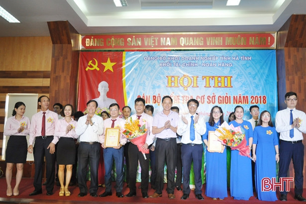 Khối Tài chính - Ngân hàng, Công nghiệp - Xây dựng thi cán bộ kiểm tra cơ sở giỏi