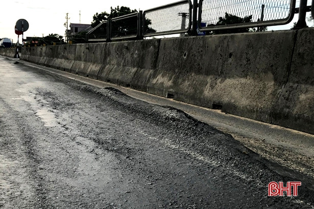 “Vồng khoai” tiềm ẩn nguy cơ mất ATGT trên QL1A qua huyện Kỳ Anh