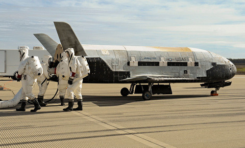 Máy bay vũ trụ X-37B, một trong các dự án khí tài không gian bí ẩn của Mỹ. Ảnh: USAF. Lý do Mỹ thành lập Quân chủng Vũ trụ