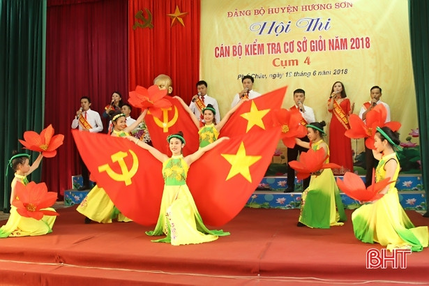 Thị trấn Phố Châu xuất sắc giành giải nhất cuộc thi cán bộ kiểm tra cơ sở giỏi