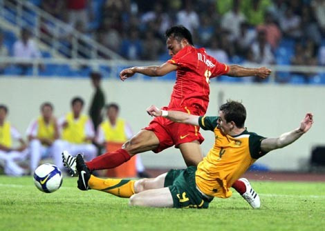 Hàng thủ hớ hênh, ĐTVN thua tức tưởi U23 Australia ảnh 3