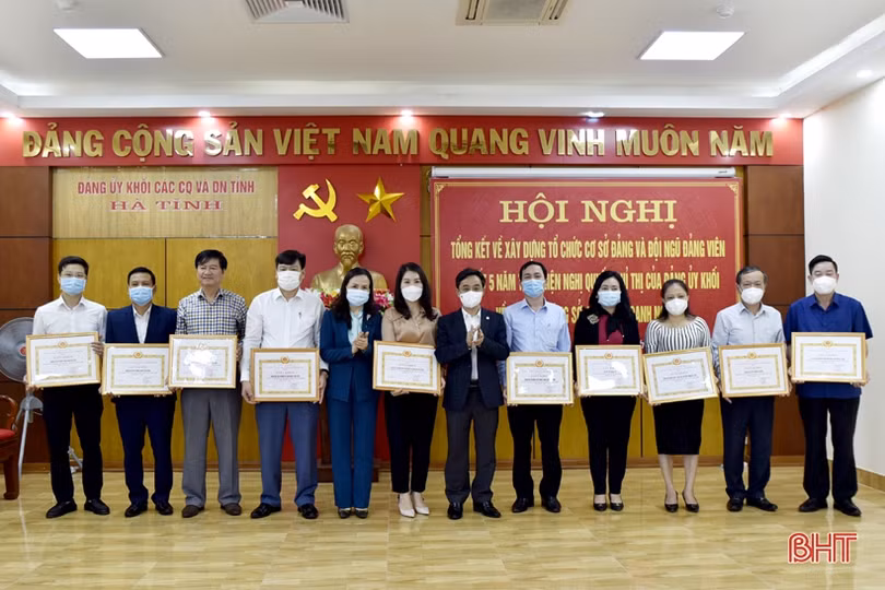 Nâng cao vai trò tổ chức cơ sở Đảng và chất lượng sinh hoạt chi bộ