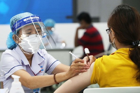 Dảm bảo an toàn trước COVID-19 trong điều kiện mới - Ảnh 2. Cần biết: Cách đảm bảo an toàn trước dịch bệnh COVID-19 trong điều kiện mới