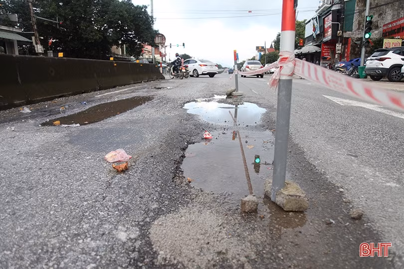 Ổ voi, ổ gà xuất hiện nhiều trên các tuyến quốc lộ ở Hà Tĩnh