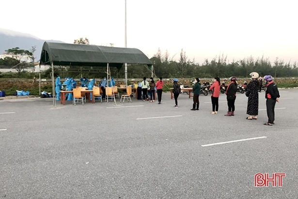 Các doanh nghiệp KKT Vũng Áng chủ động “3 tại chỗ” để sản xuất an toàn