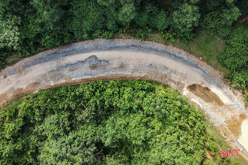 Đường độc đạo “nát tươm”, dân bản Phú Gia mong chờ được nâng cấp