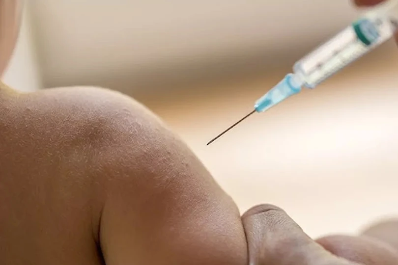 Sở Y tế Hà Nội thông tin chính thức về sự cố tiêm nhầm vaccine cho 18 trẻ từ 2 - 6 tháng tuổi 