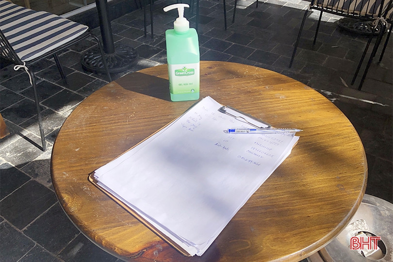 Chấp hành quy định, các cơ sở kinh doanh dịch vụ không thiết yếu tại TP Hà Tĩnh tạm ngừng hoạt động ảnh 8 Chấp hành quy định, các cơ sở kinh doanh dịch vụ không thiết yếu tại TP Hà Tĩnh tạm ngừng hoạt động