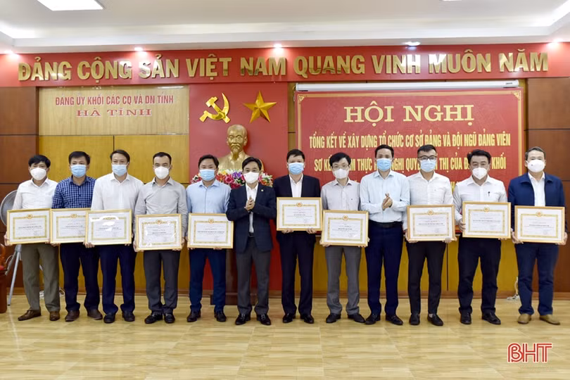 Nâng cao vai trò tổ chức cơ sở Đảng và chất lượng sinh hoạt chi bộ