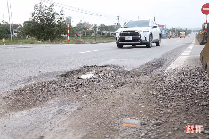 Ổ voi, ổ gà xuất hiện nhiều trên các tuyến quốc lộ ở Hà Tĩnh