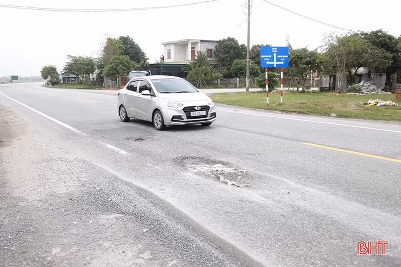 Ổ voi, ổ gà xuất hiện nhiều trên các tuyến quốc lộ ở Hà Tĩnh