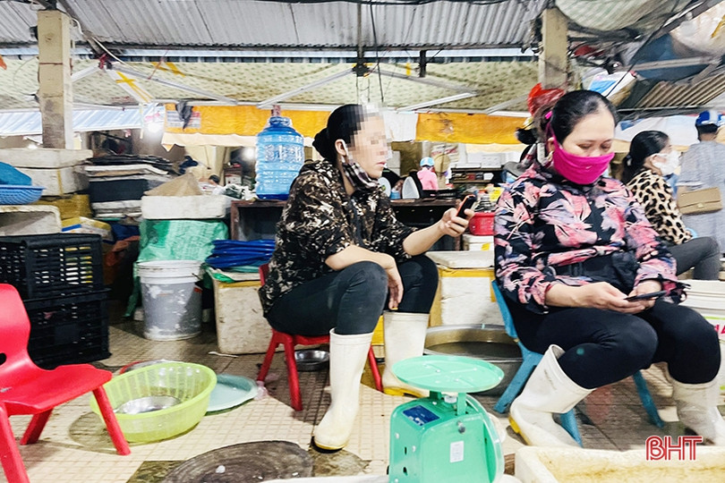 Nhiều người dân TP Hà Tĩnh chủ quan trong phòng chống dịch COVID-19