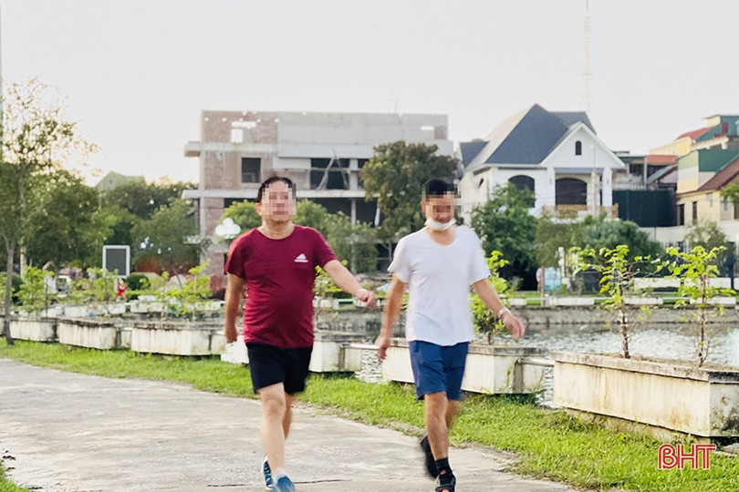 Nhiều người dân TP Hà Tĩnh chủ quan trong phòng chống dịch COVID-19