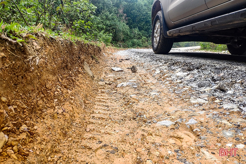 Đường độc đạo “nát tươm”, dân bản Phú Gia mong chờ được nâng cấp