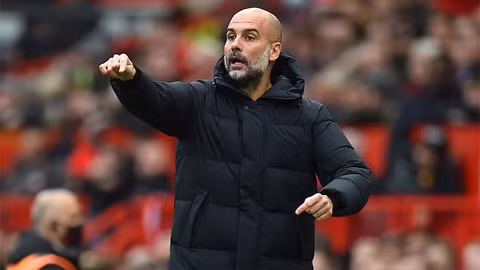 Guardiola chỉ ra sai lầm của... MU và Solskjaer