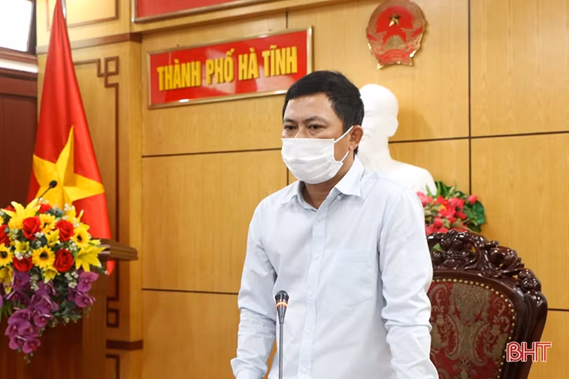 Mở rộng điều tra dịch tễ từ mốc 20/10, xem xét tạm dừng học tập trung, một số dịch vụ ở TP Hà Tĩnh