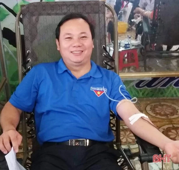 Thầy giáo vùng biên Hà Tĩnh được vinh danh giáo viên tiêu biểu toàn quốc