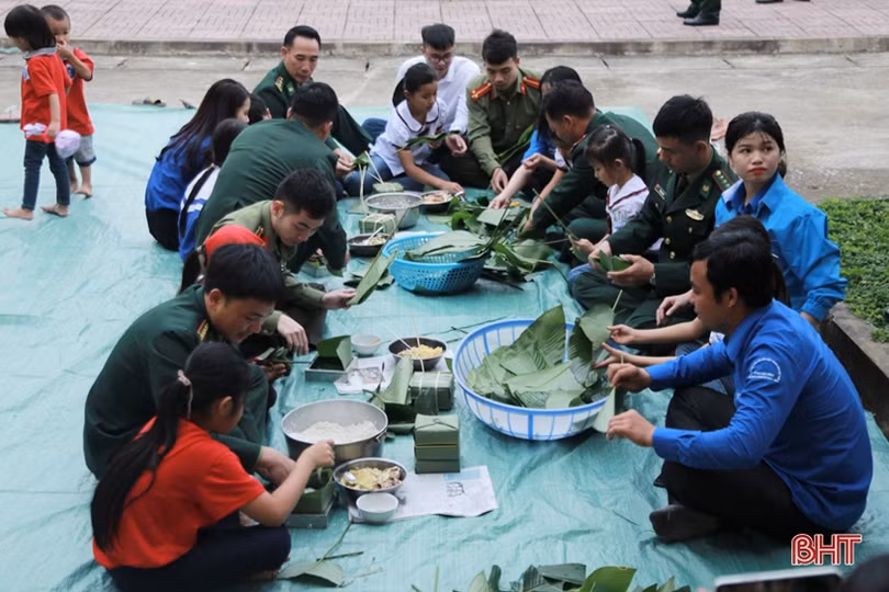 Rộn ràng Xuân biên giới 2020 tại huyện miền núi Hương Khê