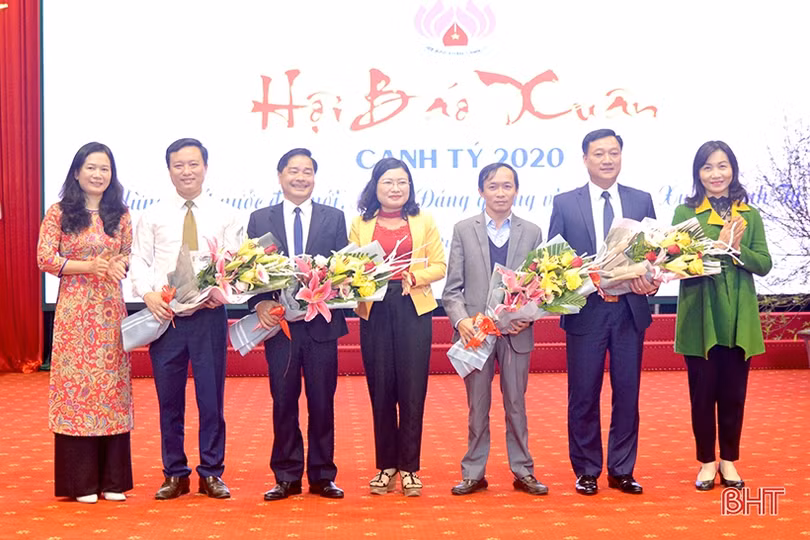 Hà Tĩnh khai mạc Hội báo Xuân Canh Tý năm 2020