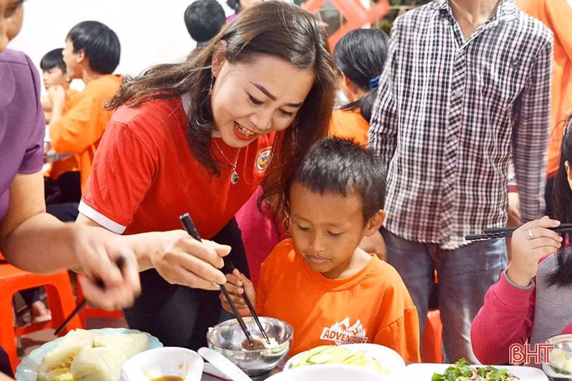 Nhiều hoạt động hướng tới người nghèo, đối tượng chính sách ở Hà Tĩnh