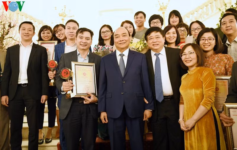Toàn cảnh Lễ trao giải Búa liềm Vàng 2019