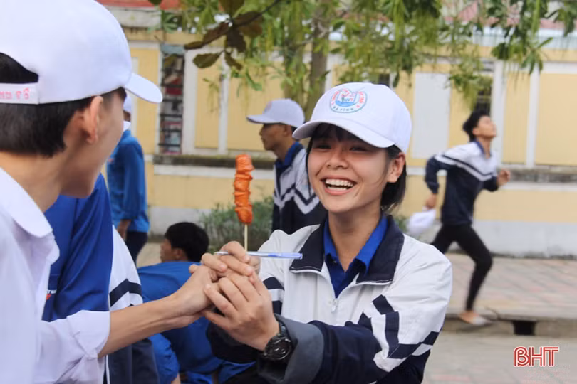 “Since 1967 - Vị Tết” thu hút 1.300 học sinh Hà Tĩnh tham gia