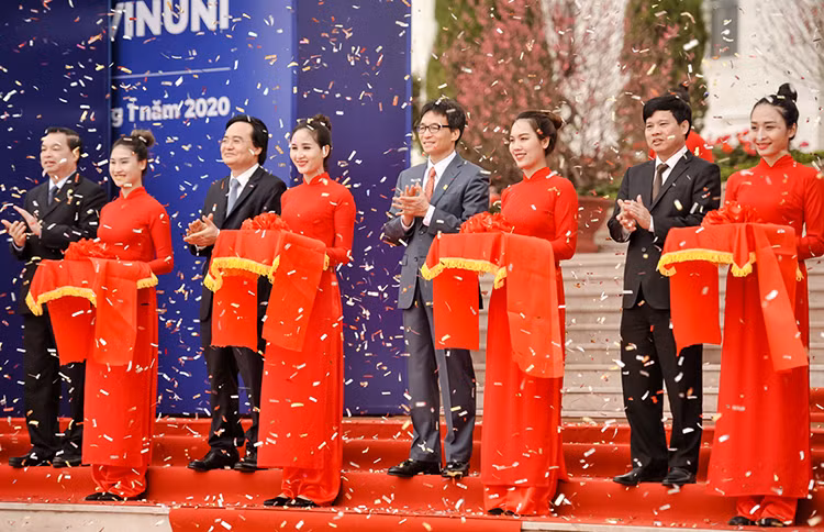 Khánh thành trường Đại học VinUni