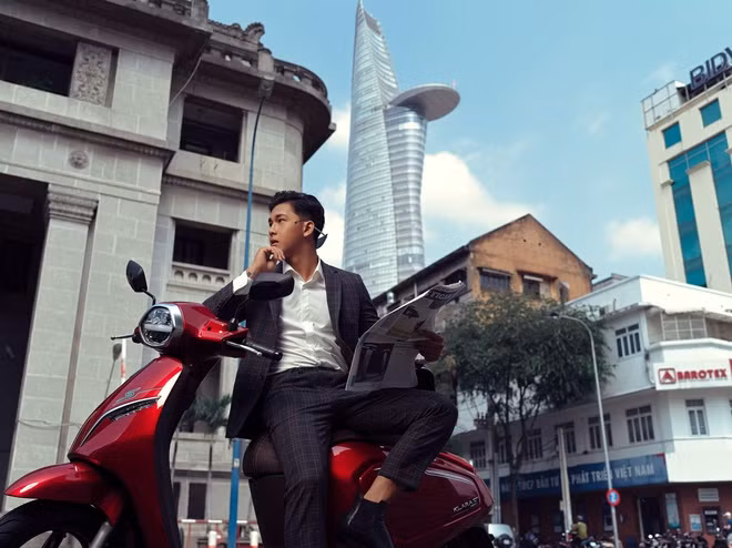 Xe sở hữu thiết kế thanh lịch từ Italy. Ra mắt VinFast Klara S, giá gần 40 triệu đồng
