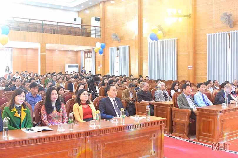 Hà Tĩnh khai mạc Hội báo Xuân Canh Tý năm 2020