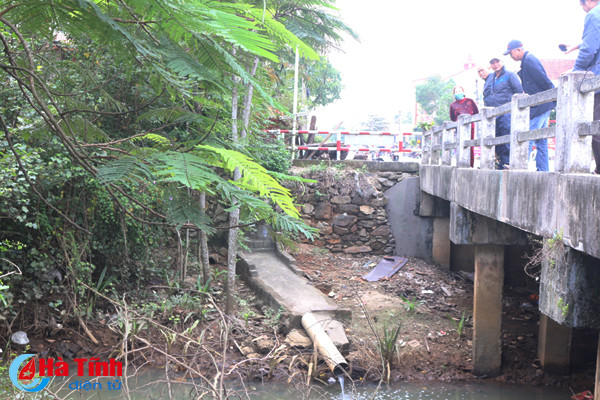 video co so san xuat bun gay o nhiem hang chuc ho dan keu cuu