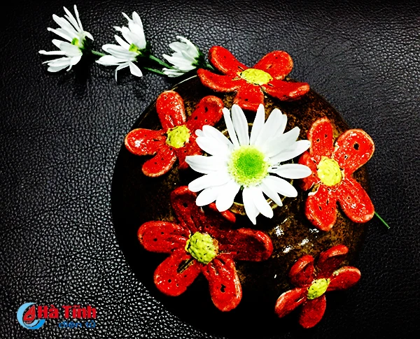 nguoi ha tinh xon xao cho don mua cuc hoa mi