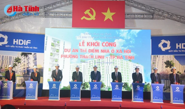 pho thu tuong vuong dinh hue an nut khoi cong du an nha o xa hoi dau tien o ha tinh