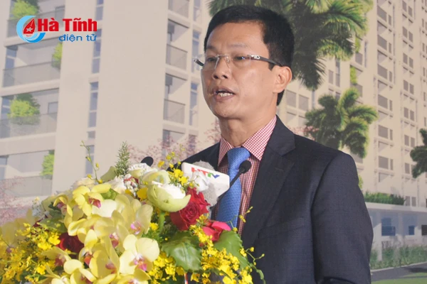 pho thu tuong vuong dinh hue an nut khoi cong du an nha o xa hoi dau tien o ha tinh