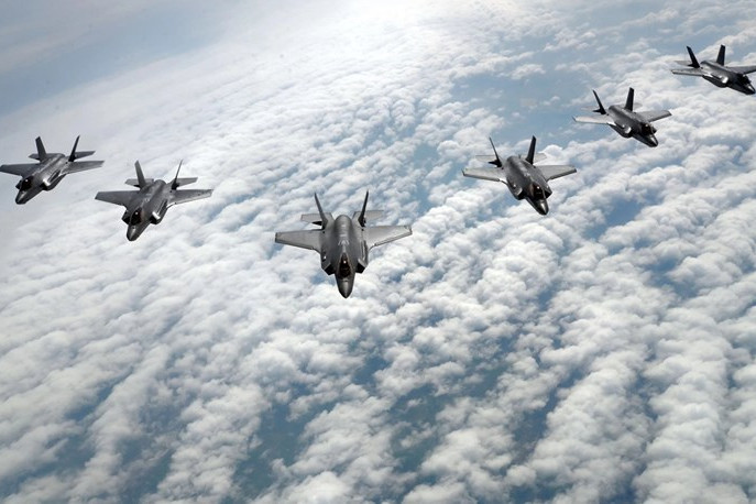 can canh sieu chien dau co f 35 pho dien suc manh tren khong