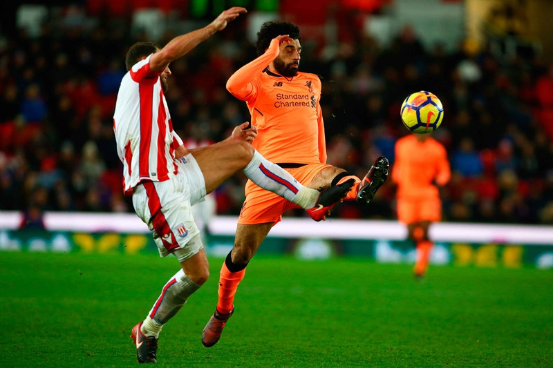 salah lap cu dup liverpool thang dam stoke de ap sat top 4