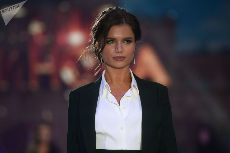 nhung hinh anh an tuong dem chung ket cuoc thi hoa hau moscow 2017